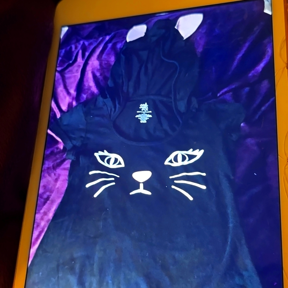 Kitty t shirt